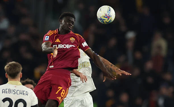 “هاتريك مالين”. ذئاب روما تلتهم “بيزا” بثلاثية وتطارد المربع الذهبي