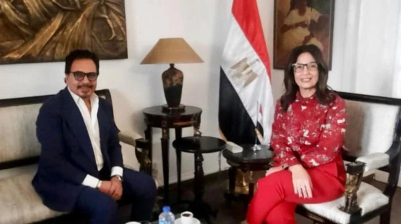 جيهان زكي تناقش استعدادات الدورة 19 من مهرجان المسرح القومي