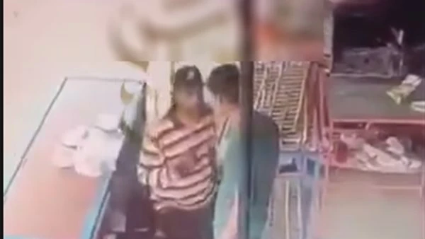 القبض على ميكانيكي اعتدى على عامل بمخبز بسلاح أبيض ببورسعيد