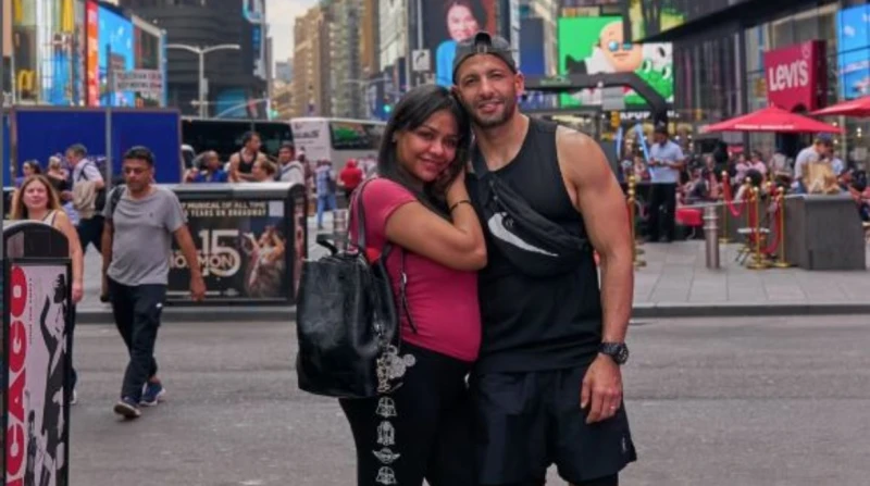 بعد 3 سنوات من الزواج. أسماء أبو اليزيد تعلن حملها الأول في "نيويورك"