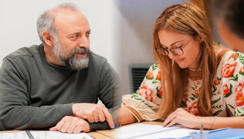 مريم أوزرلي وخالد إرغينتش في كواليس عملهما الجديد بعد "حريم السلطان" (صور)