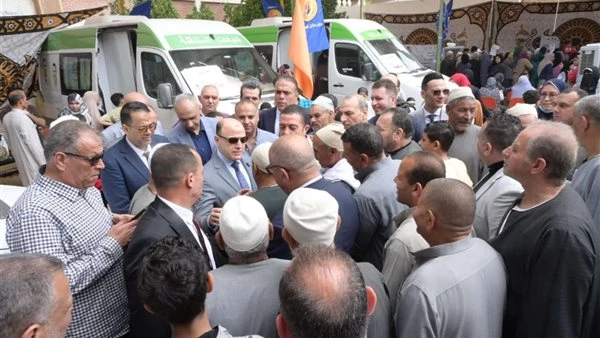 محافظ الغربية يتفقد قافلة طبية بقرية شقرف تخدم أكثر من 2000 مواطن مجانًا