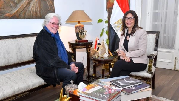 حسين فهمي رئيسًا لمهرجان القاهرة السينمائي ويباشر العمل مع فريقه منذ شهرين | خاص