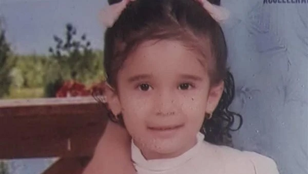 إحالة أوراق متهمة بقتل طفلة لسرقة قرطها الذهبي لمفتي الجمهورية بالغربية