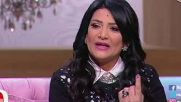 بدرية طلبة تحذر من تجاوزات السوشيال ميديا: مفيش حد فوق القانون