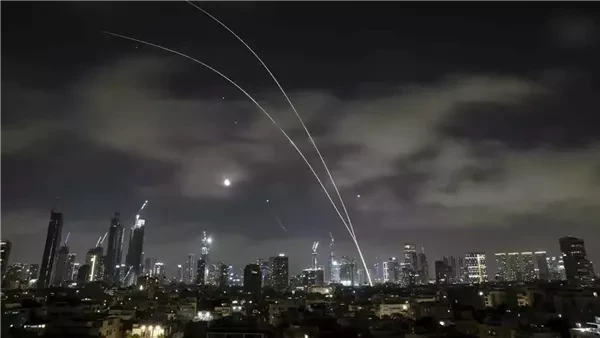 عاجل| اعتراض صواريخ من لبنان وسط تحركات دبلوماسية في واشنطن