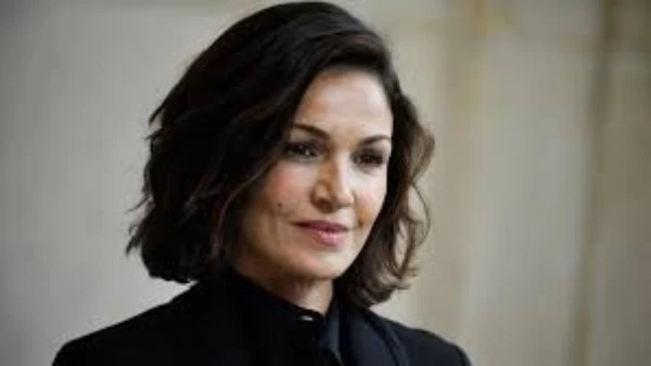 فاقدة وفاة الفنانة المغربية الفرنسية نادية الفارس