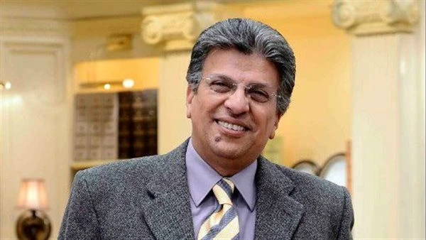 بعد المطالبة بوضع آلية للطعام. خالد منتصر لـ تامر حسني: خليك في فنك وبطل فتي وهبد