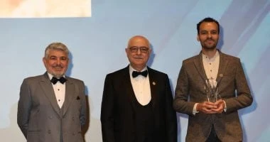 المخرج عبد الوهاب شوقي يتوج بجائزة أفضل فيلم قصير في مهرجان مالمو