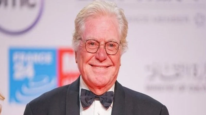 من قلب الصين. حسين فهمي يخوض تجربة عالمية جديدة