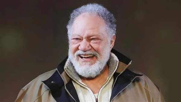 قيمة كبيرة وموهبة نادرة. ليلى علوي تحتفل بعيد ميلاد يحيي الفخراني