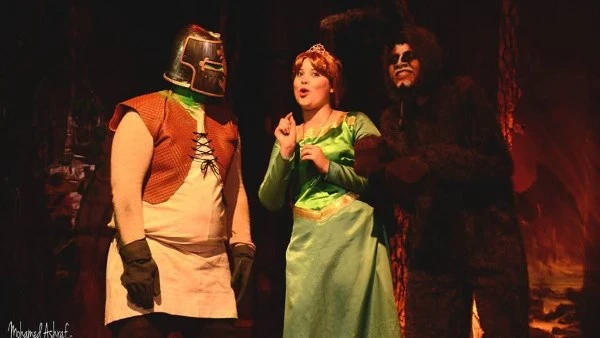 المسرح محمد نبيل يستعد لعرض «وفاة بائع متجول»