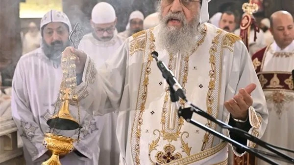 البابا تواضروس الثاني يحتفل بخميس العهد بدير مارمينا: درس عملي وعهد أبدي