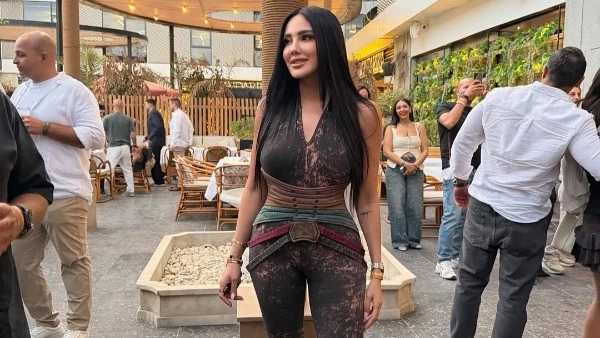 بجمبسوت. مي القاضي تخطف الأنظار عبر إنستجرام