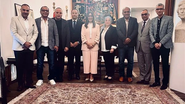 وزيرة الثقافة تنهي أزمة أكاديمية الفنون وتؤكد الالتزام باللوائح الأكاديمية