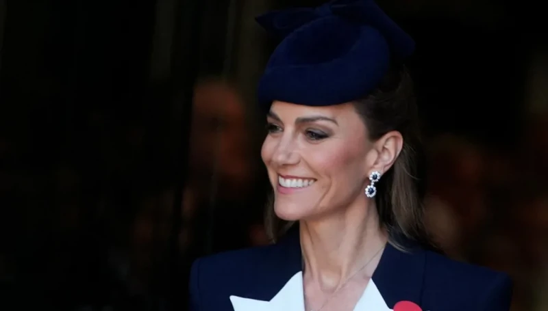 كيت ميدلتون تمثّل الملك تشارلز في يوم أنزاك بإطلالة من جيفنشي (صور وفيديو)