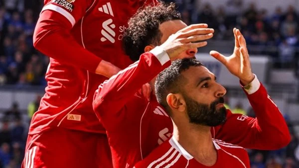 شيرر يتصدر وصلاح يقتحم الكبار.. قائمة تاريخية لهدافي الدوري الإنجليزي الممتاز