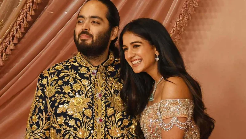 عيد ميلاد نجوم بوليوود يتألّقون ومبادرات إنسانية (صور وفيديو)