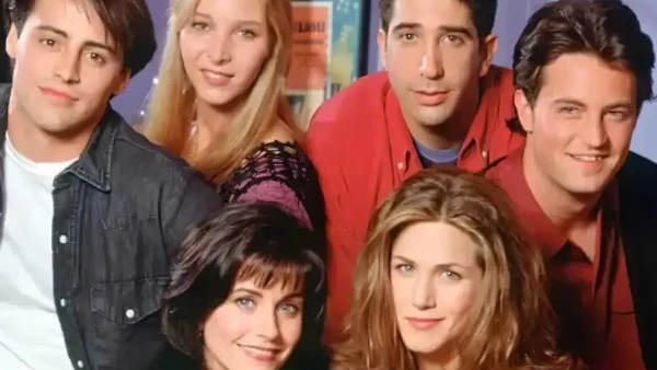 نجوم Friends يواصلون حصد الملايين بعد عقود من انتهاء المسلسل