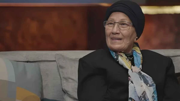 فى قصة اعتزال عواطف حلمي وارتداء الحجاب