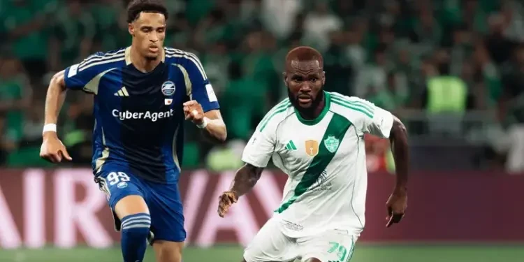 كيسيه ملك آسيا. الفيل الإيفواري يخطف جائزة الأفضل