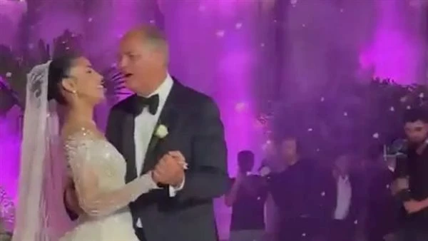 لقطات من حفل زفاف ابنة محمد السعدي. حضور كبير من نجوم الفن ووالدها يرقص معها