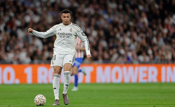 الريال يدخل موقعة “سان مويكس” بأسلحة دمار شامل