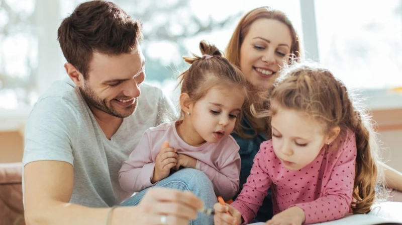 لماذا يتفوق الابن الأكبر؟. دراسة تكشف لغز تفاوت الذكاء بين الأشقاء