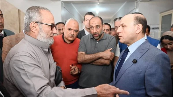 محافظ الغربية يتفقد قافلة طبية مجانية بسمنود ويوجه بتوسيع الخدمات العلاجية المقدمة