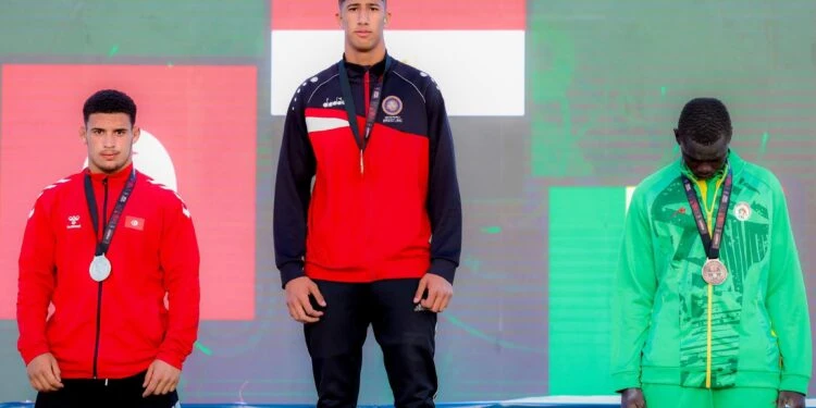 المصارعة المصرية شرفتنا على رمال الإسكندرية ومرمطت أفريقيا