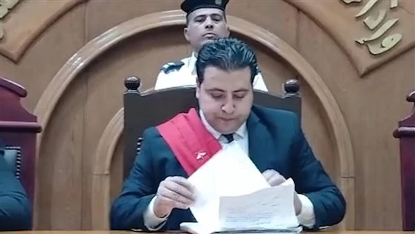 في أسرع محاكمة.. أولى جلسات محاكمة طالبة وشقيقها لاتهامهما بقتل طفلة لسرقة هاتفها بالشرقية