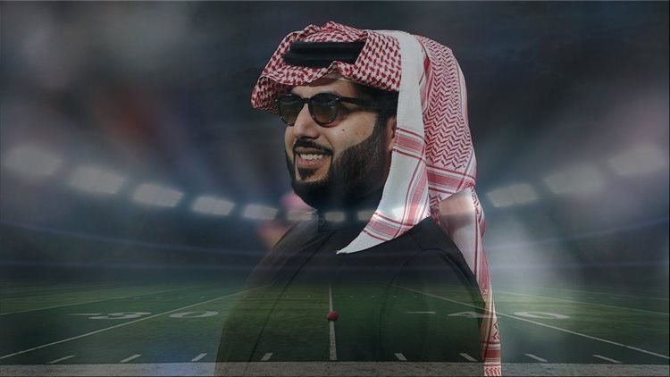 تركي آل الشيخ من أمام الأهرامات: حدث عالمي للمصارعة قريبا على أرض التاريخ