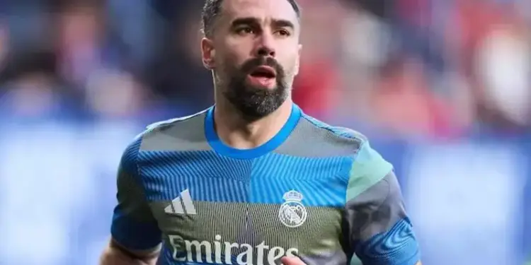 بعد 13 سنة في ريال مدريد. كارفاخال يرفض الاعتزال