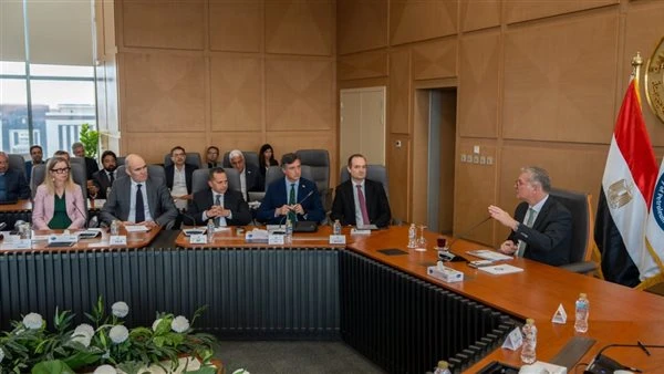 حوافز جديدة لزيادة إنتاج البترول.. "بدوي": تسوية مستحقات الشركاء بالكامل قبل نهاية يونيو