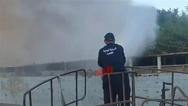 استجابة سريعة تحبط امتداد النيران.. السيطرة على حريق جزيرة الدهب بالقاهرة