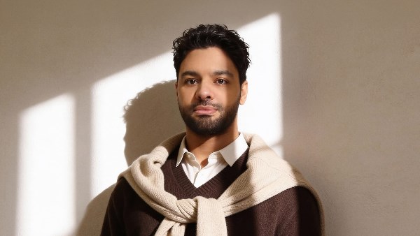 ربنا يديم الفرحة.. تعليق أحمد جمال على احتفال الشعب بافتتاح المونوريل بأغنية