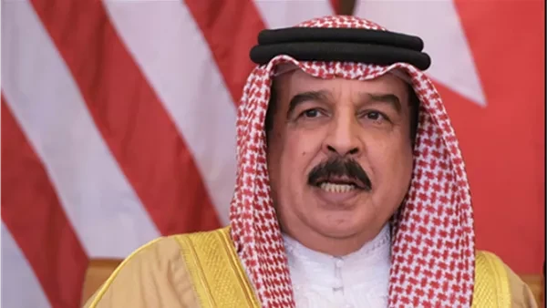 ملك البحرين: القوات المسلحة على أهبة الاستعداد واتهامات حادة خلال التصعيد الإقليمي