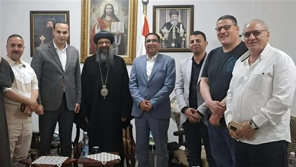 نواب البرلمان في زيارة لنيافة الأنبا زوسيما