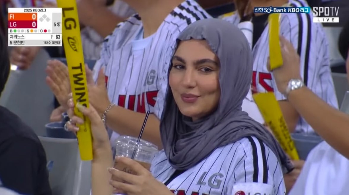 تريند البيسبول يكتسح منصات التواصل الاجتماعي. خطوات عمل صورة AI حصرية