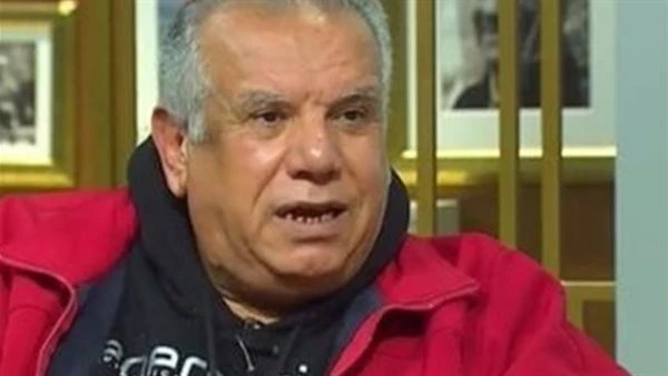 فتوح أحمد يروي تفاصيل مؤلمة عن رحيل شقيقه بالسرطان (فيديو)