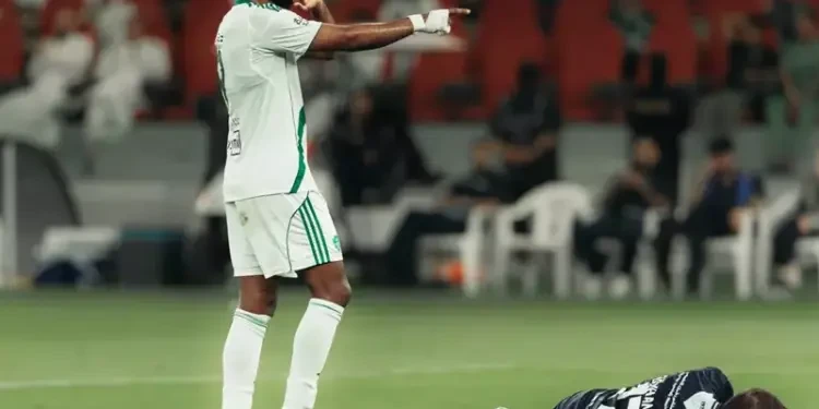 كيسي والبريكان روقوا الأخدود. رباعية أهلاوية مع الرأفة