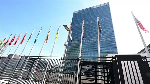 الأمم المتحدة تعرب عن قلق بالغ من الهجمات الإيرانية على الإمارات وتدعو لضبط النفس