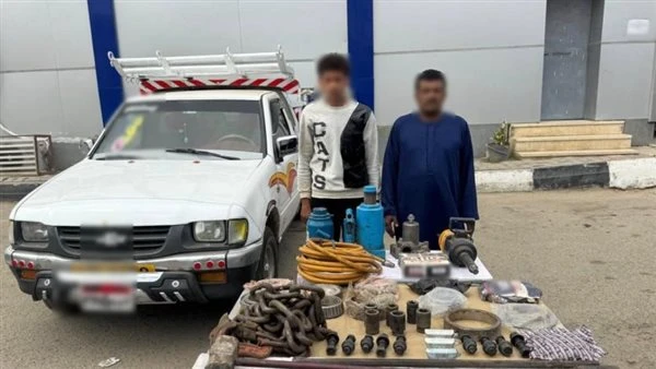 سقوط عاطلين تخصصا في سرقة محتويات السيارات بالمنوفية