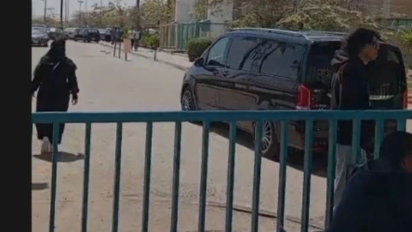 سامح فهمي وزير البترول الأسبق أول الحاضرين في مستشفي زايد التخصصي