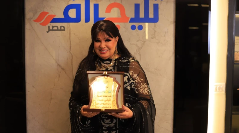 فيفي عبده تكشف كواليس "حزمني يا": "نجم كبير" حاول التأثير سلبًا على المسرحية