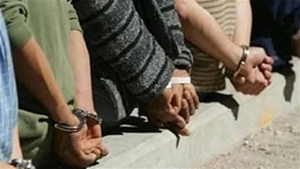 ضبط المتهمين بالاعتداء على شاب داخل صالون حلاقة بالمحلة الكبرى