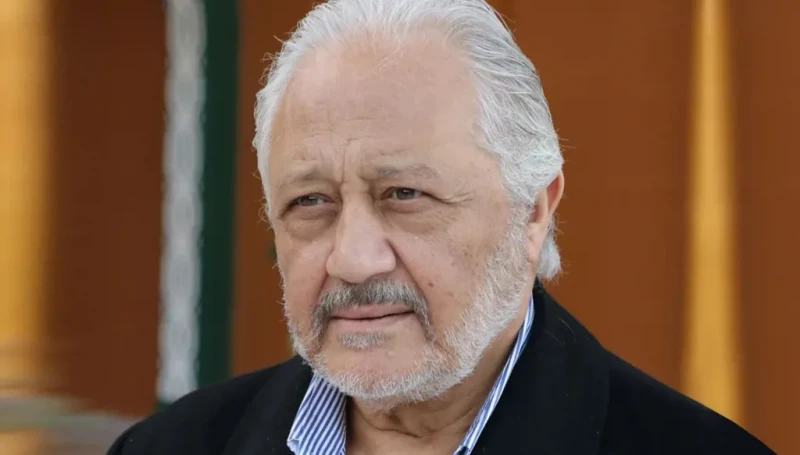 صدمة خالد زكي على الهواء بعد إعلان وفاة هاني شاكر (فيديو)