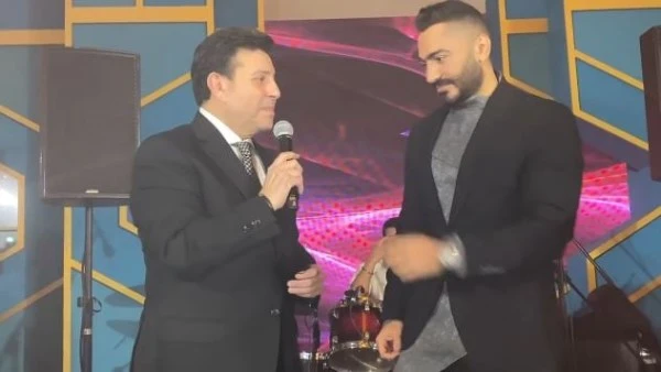 بكلمات تامر حسني يودع هاني شاكر ويدعو له بالرحمة