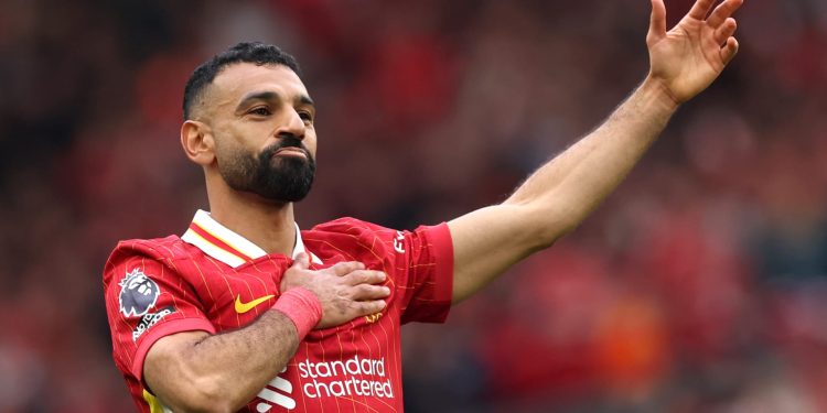 محمد صلاح يكتسح استفتاء أفضل لاعب في تاريخ الدوري الإنجليزي