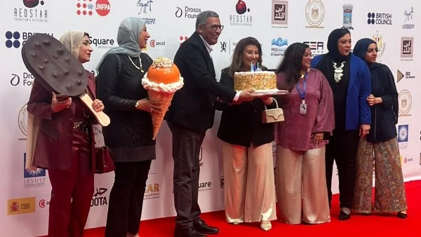 بالتورتة والأيس كريم.. متدربو ورشة التروكاج على ريد كاربت ختام مهرجان الإسكندرية للفيلم القصير